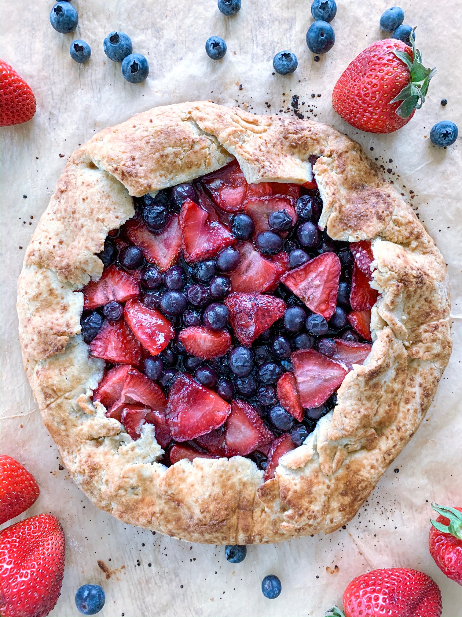 Galette with strawberries and blueberries